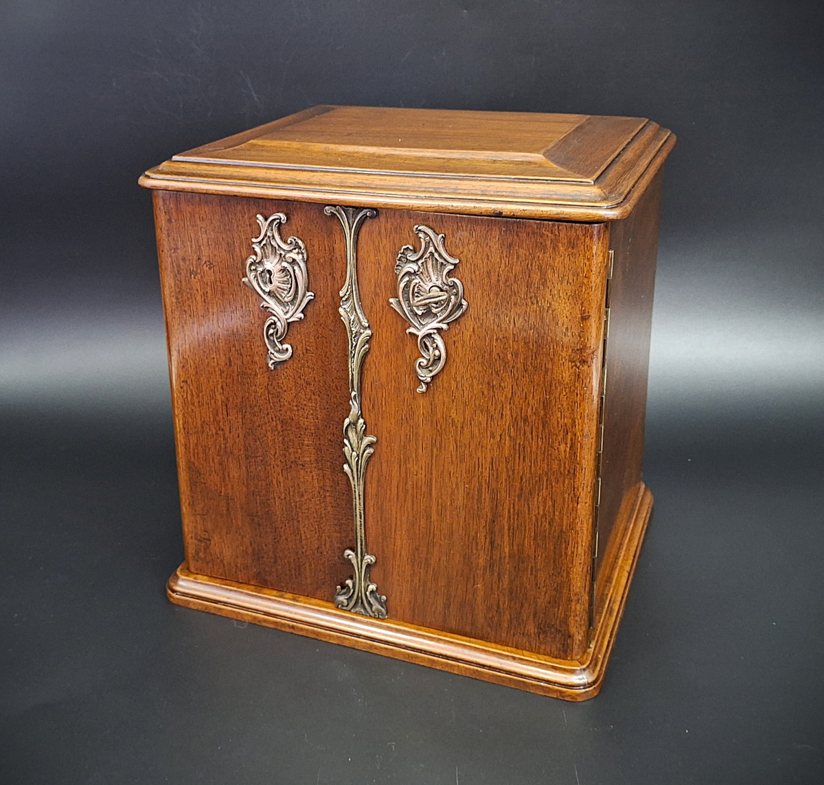 Scatola per  sigari antica, Humidor, epoca fine 800