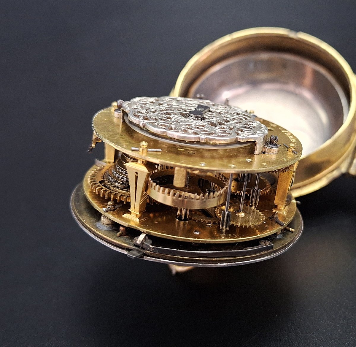 Raro orologio Oignon francese con funzione ripetizione, Jean Godde Laisne, 1695 circa.-photo-7