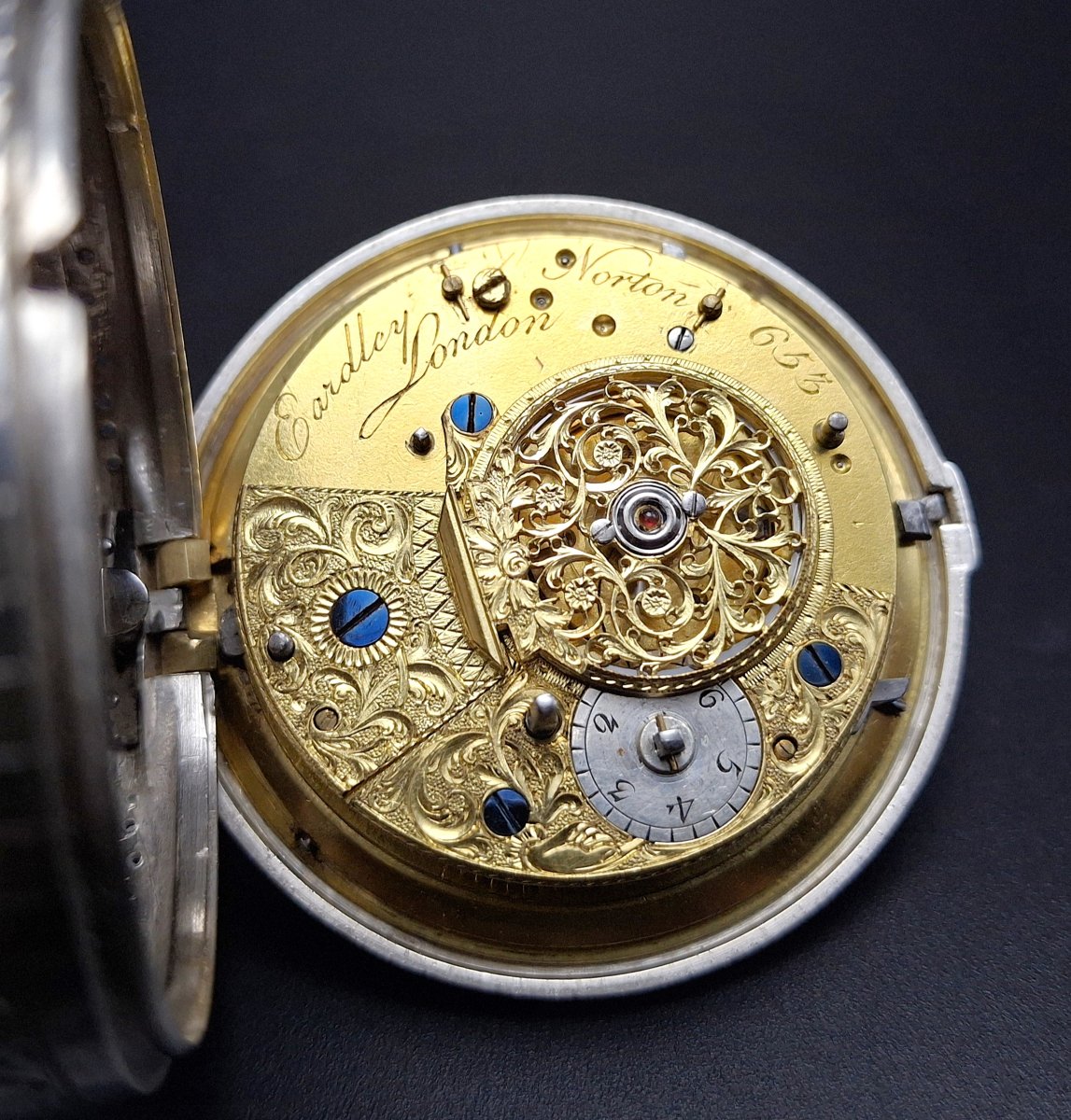 Orologio da tasca con scappamento a cilindro, ripetizione ore  e quarti, calendario, fine 700-photo-8