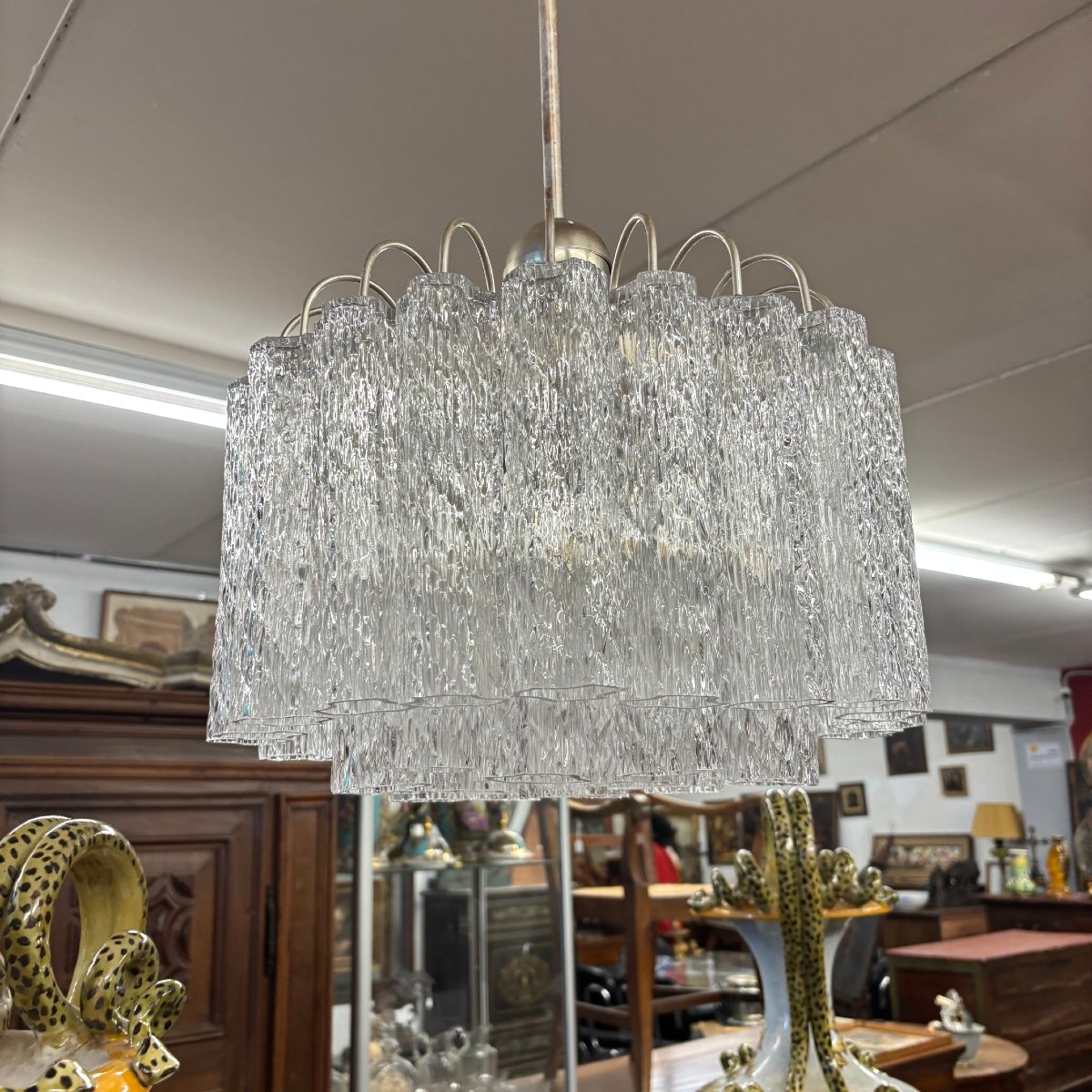 Bellissimo Lampadario design Venini Anni 70 con 50 bicchieri e 3 punti Luce Chandelier.  -photo-3