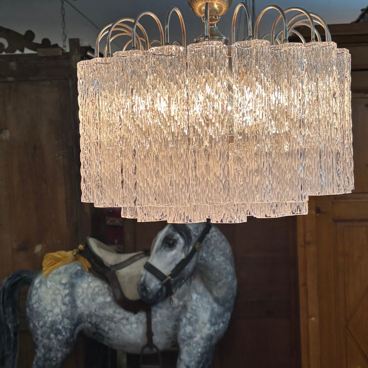 Bellissimo Lampadario design Venini Anni 70 con 50 bicchieri e 3 punti Luce Chandelier.  -photo-3