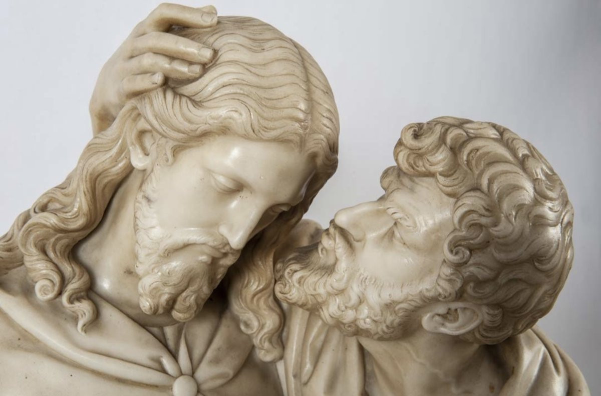 Gruppo scultoreo in marmo di Carrara raffigurante il Bacio di Giuda-photo-4