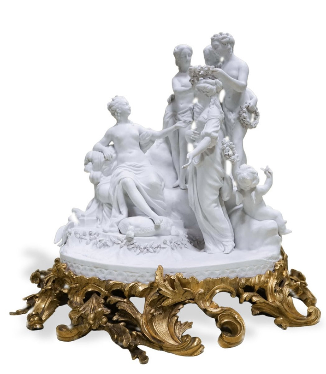 Gruppo scultoreo in biscuit con base in bronzo dorato-photo-1