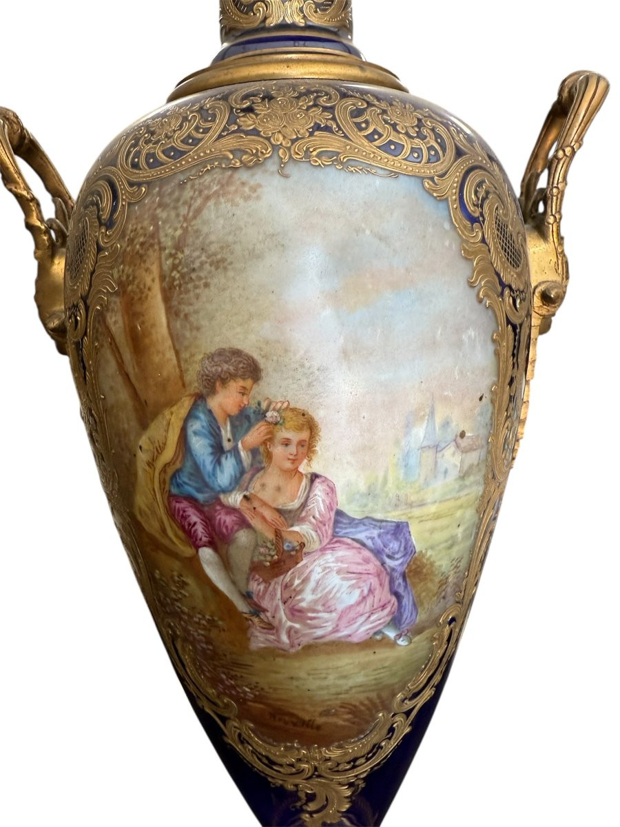 Coppia di vasi con coperchio in porcellana di Sèvres, Francia, fine XIX secolo-photo-2