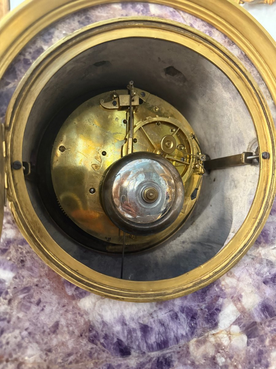 Orologio da mensola in ametista con quadrante astronomico e bronzi dorati-photo-3