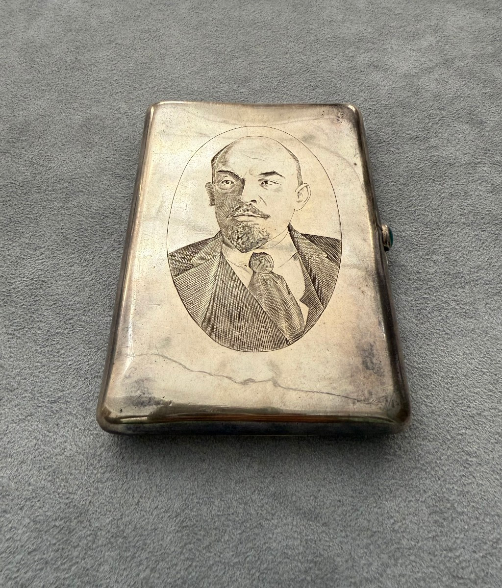 Portasigarette sovietico in argento con ritratto di Lenin – 1926
