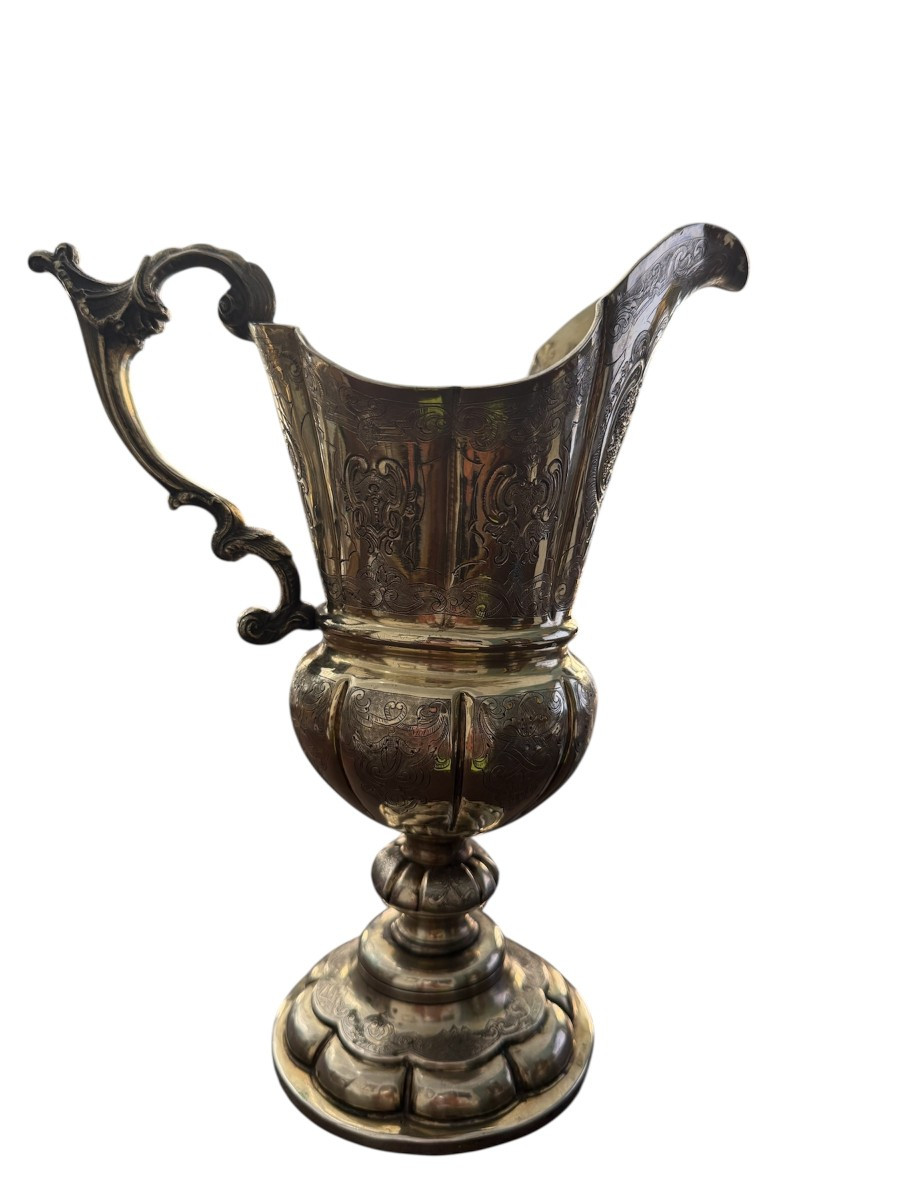Caraffa in argento sbalzato e cesellato, Hansburg, ca. 1725–1730