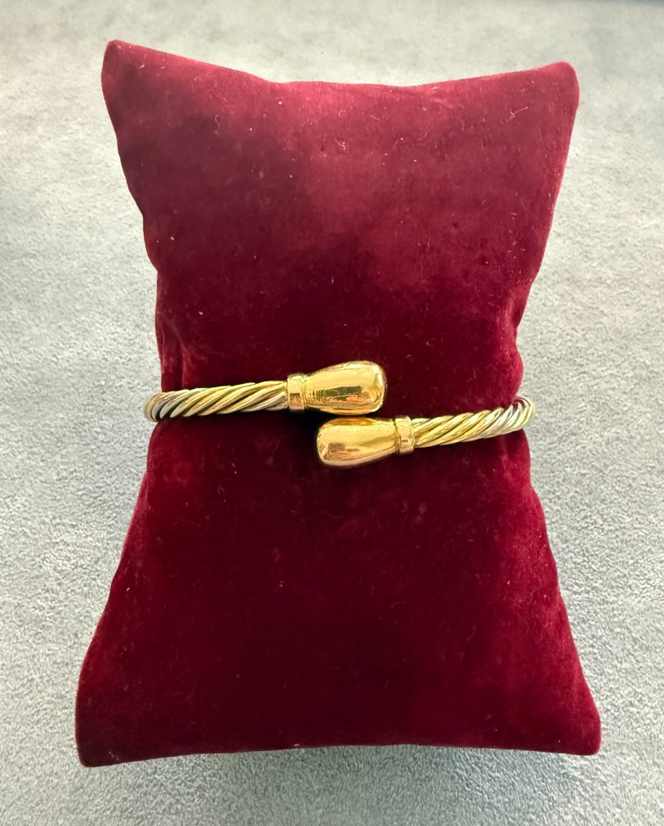 Bracciale rigido in oro 18 carati bicolore con finitura a corda ritorta