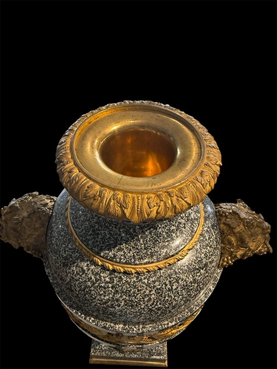 Coppia di vasi in porfido grigio e bronzo dorato  Attribuiti a Pierre-Philippe Thomire (1751–18-photo-4