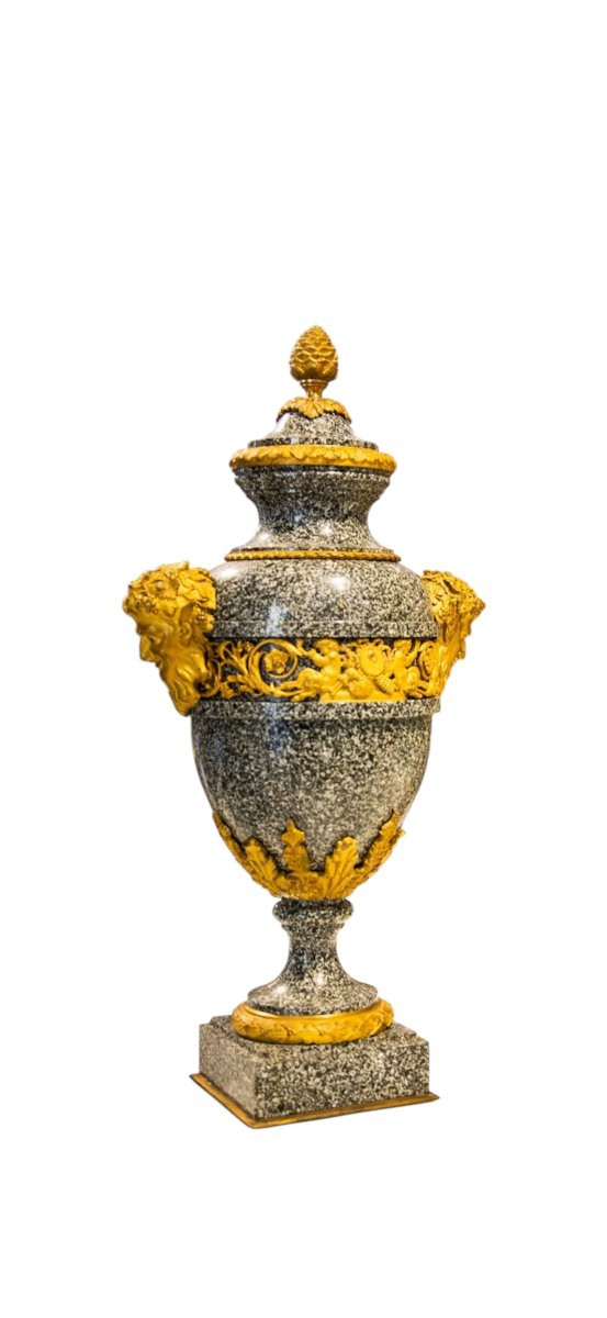 Coppia di vasi in porfido grigio e bronzo dorato  Attribuiti a Pierre-Philippe Thomire (1751–18-photo-2