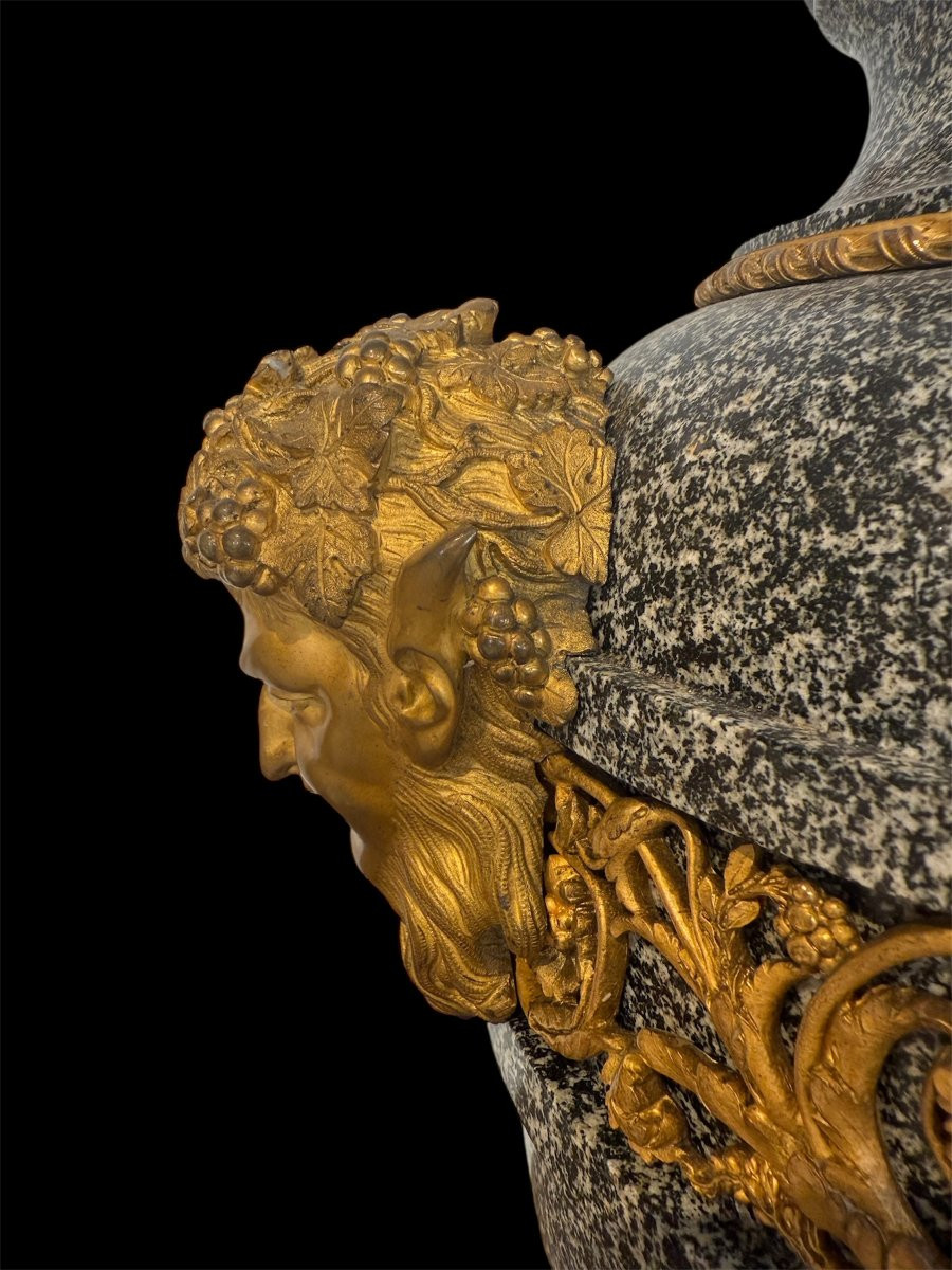 Coppia di vasi in porfido grigio e bronzo dorato  Attribuiti a Pierre-Philippe Thomire (1751–18-photo-4