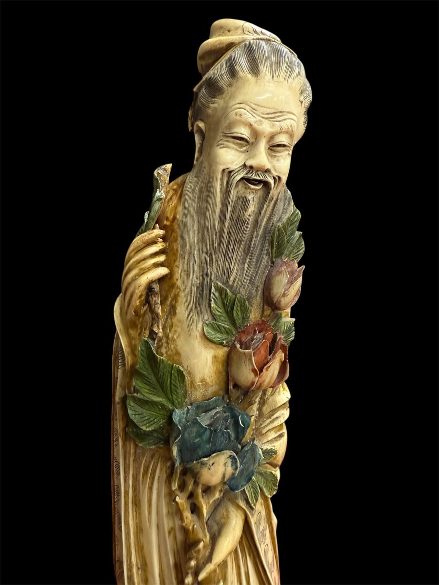 Coppia di grandi figure in avorio scolpito e policromato-photo-1