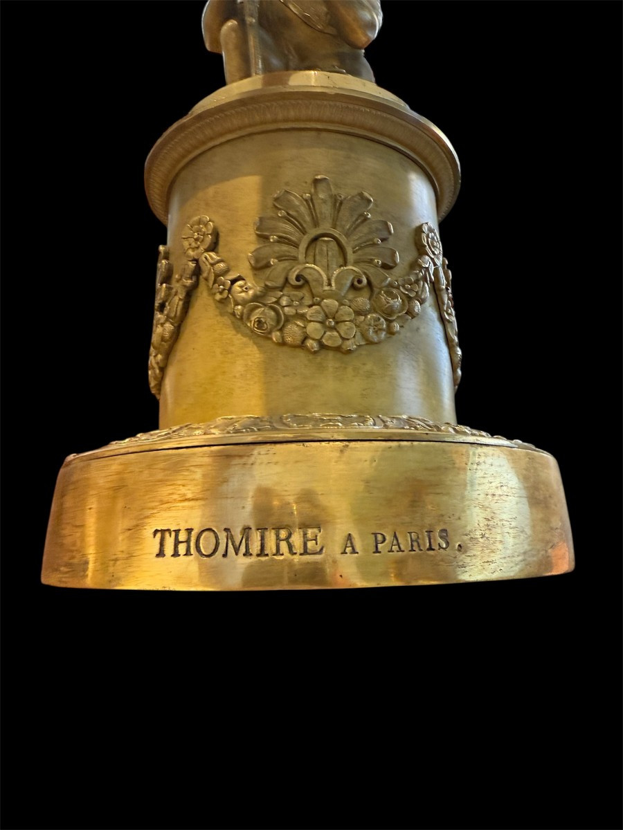 Coppia di cassolette in bronzo dorato, firmate Thomire à Paris-photo-8