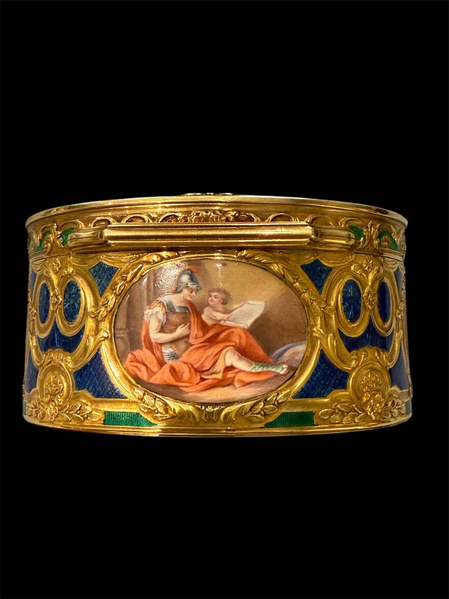 Tabacchiera francese in oro, smalti e miniature firmate “Comiot”-photo-4