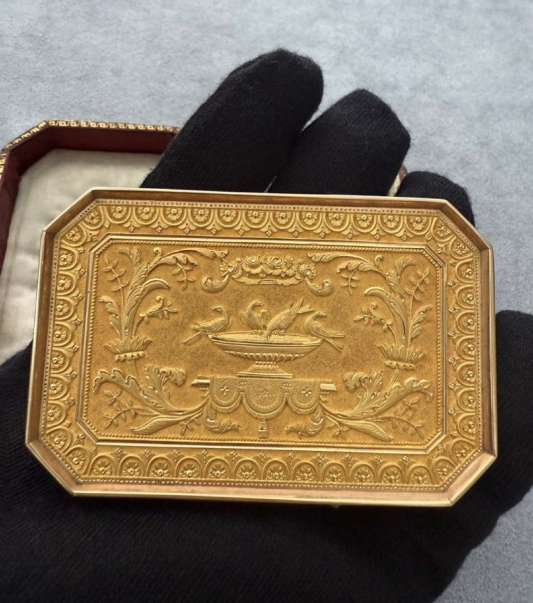 Tabacchiera in oro con miniatura firmata Jean-Baptiste Isabey (Nancy 1767 – Parigi 1855)-photo-2