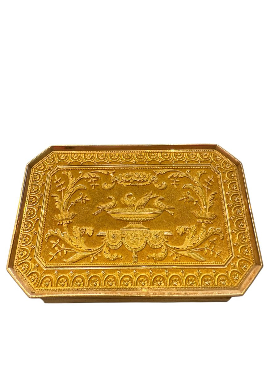 Tabacchiera in oro con miniatura firmata Jean-Baptiste Isabey (Nancy 1767 – Parigi 1855)-photo-1