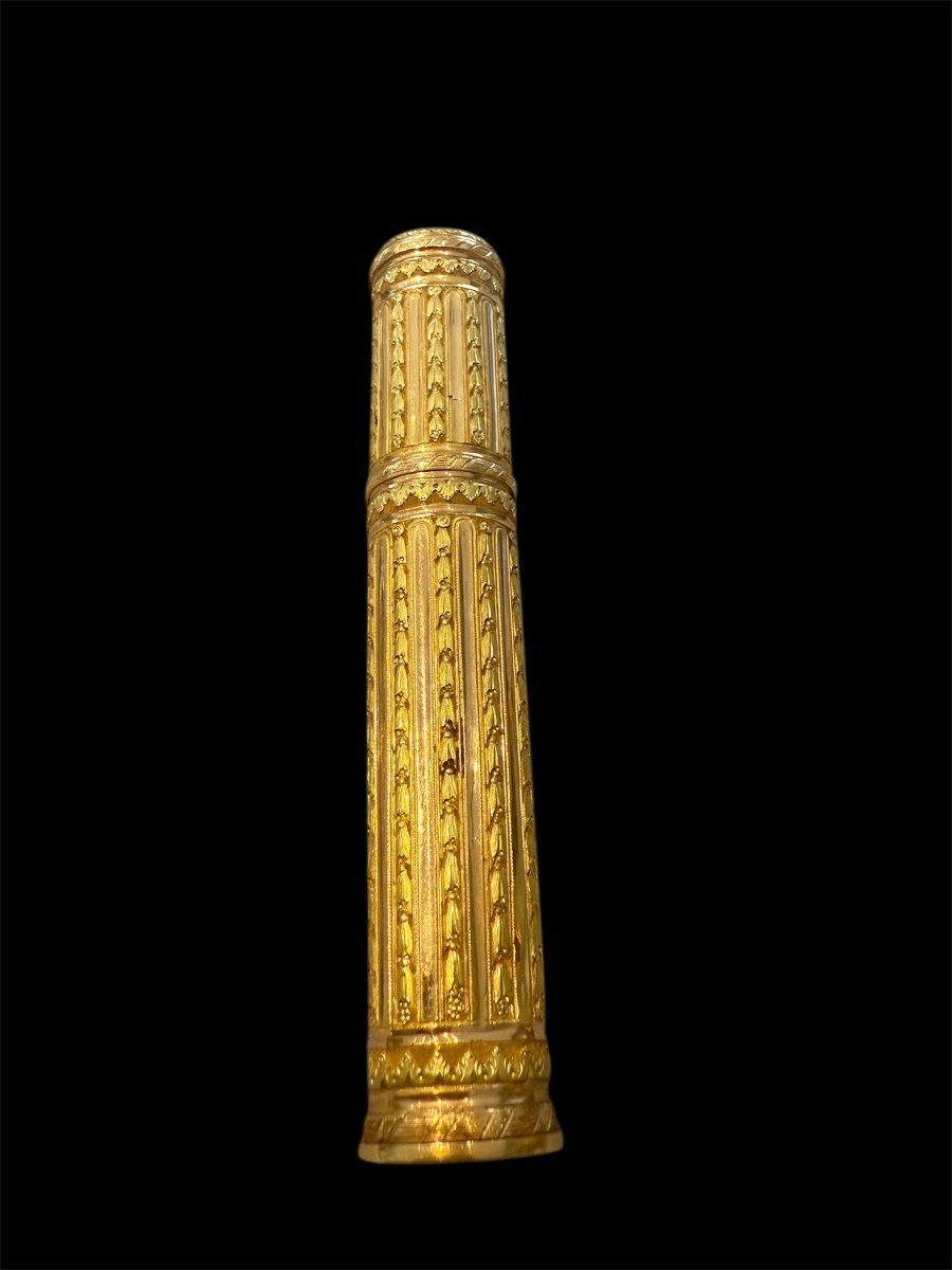 Étui in oro con astuccio originale in pelle di lucertola  Francia, Parigi, circa 1770-photo-4