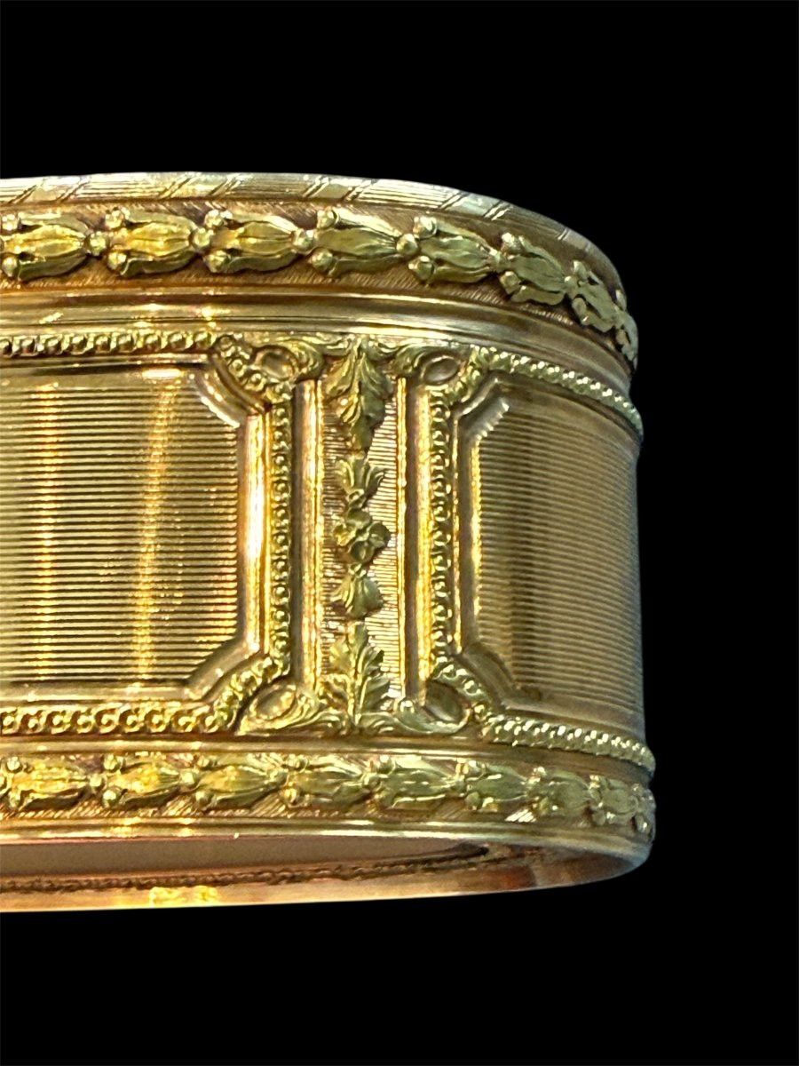 Tabacchiera ovale in oro con smalto figurato, Francia, fine XVIII – inizi XIX secolo-photo-3