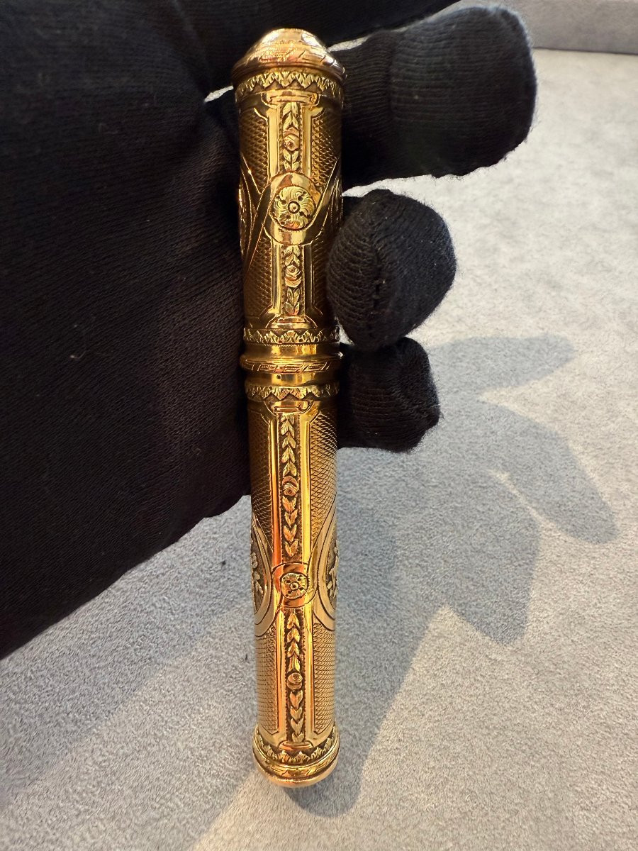 Etui “nécessaire à écrire” in oro inciso e guilloché-photo-3