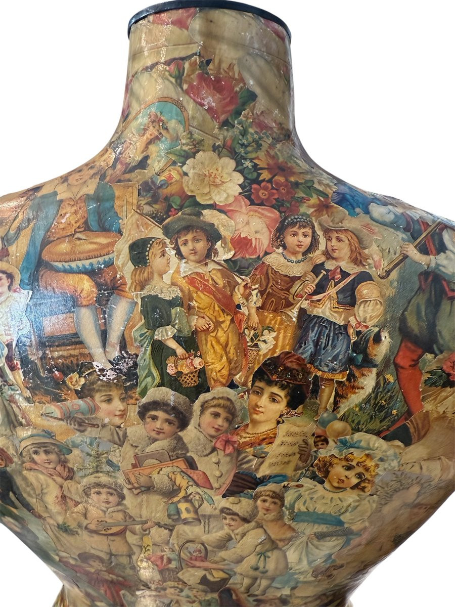 Coppia di manichini da sartoria con applicazioni di carta stampata (découpage)-photo-4
