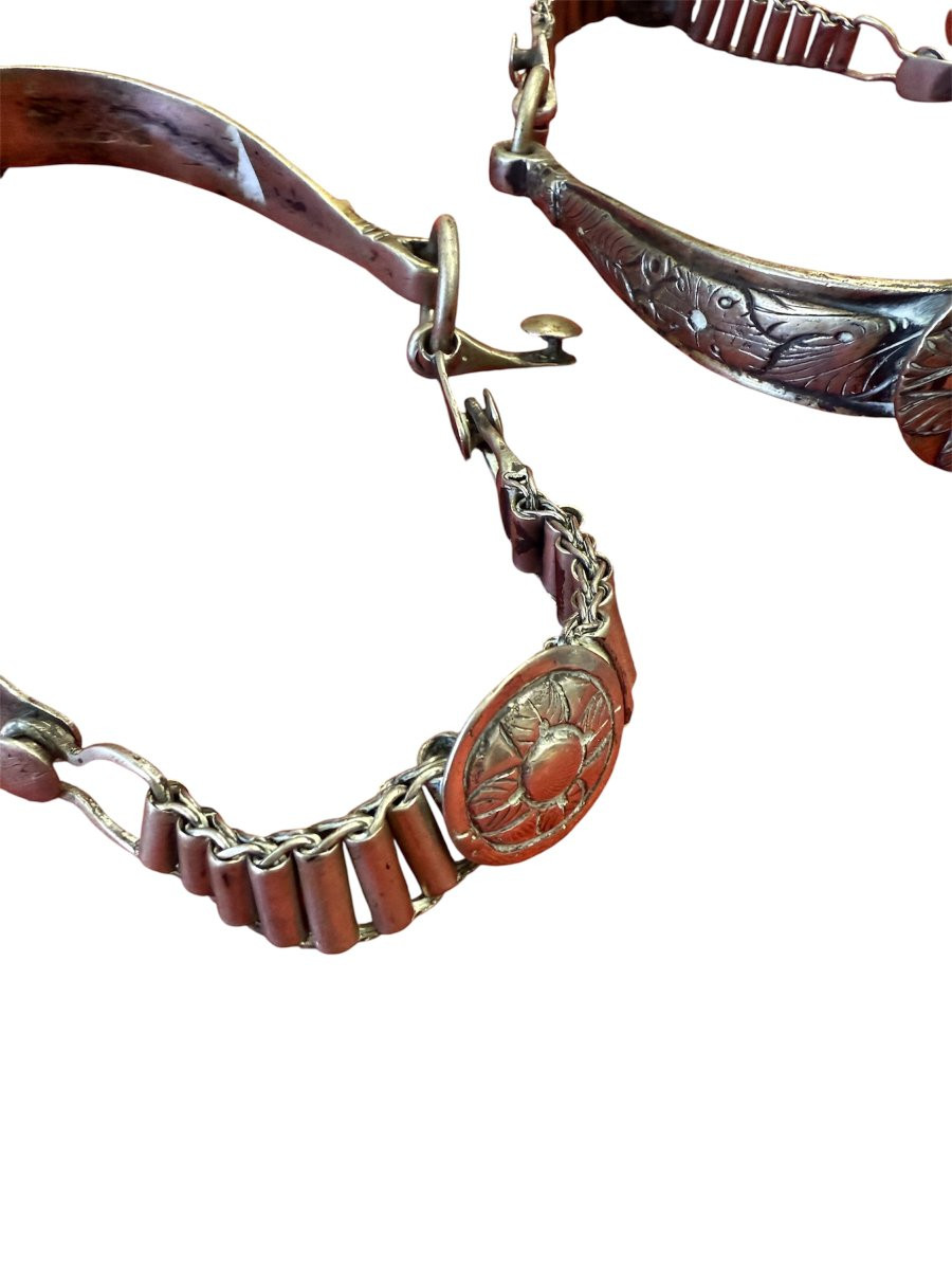 Coppia di speroni in argento, probabilmente di manifattura ispano-americana (Messico), XIX-photo-3