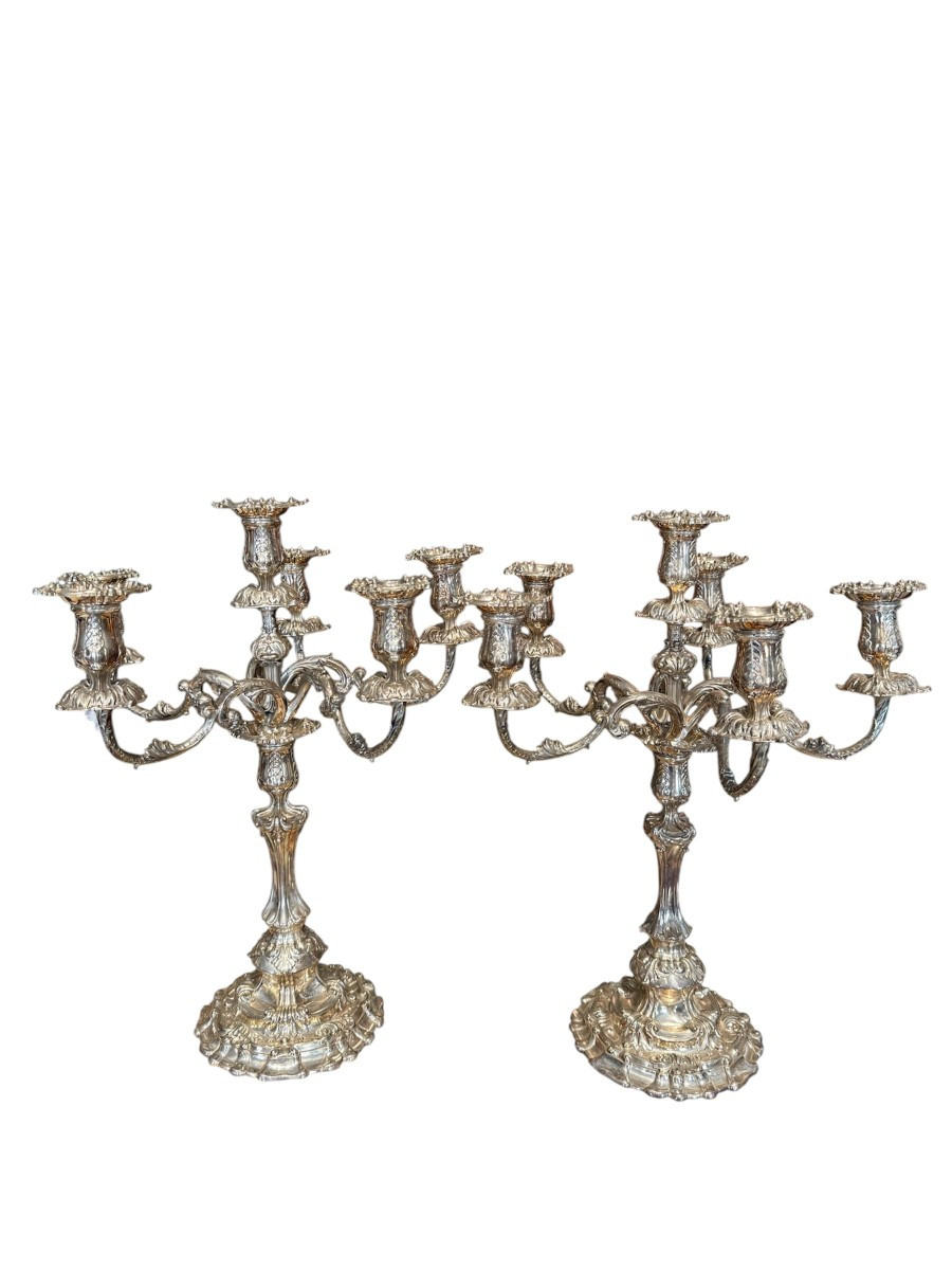 Coppia di candelieri a sei fiamme, Tiffany & Co., Sheffield, fine XIX – inizi XX secolo
