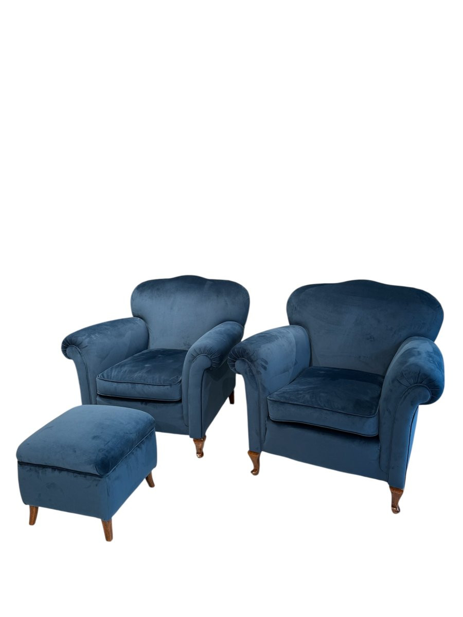 Coppia di poltrone con pouf in velluto blu cangiante-photo-2