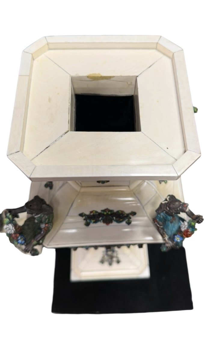 Coppia di vasi in avorio e smalti policromi, Vienna, XIX secolo-photo-8