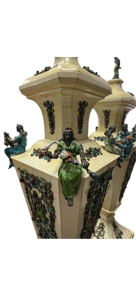 Coppia di vasi in avorio e smalti policromi, Vienna, XIX secolo-photo-6
