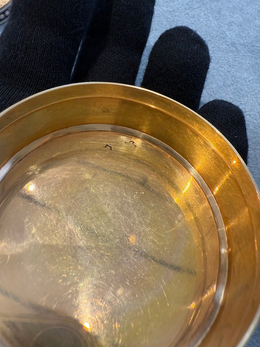 Tabacchiera in oro e smalti, Parigi 1774–1777-photo-4