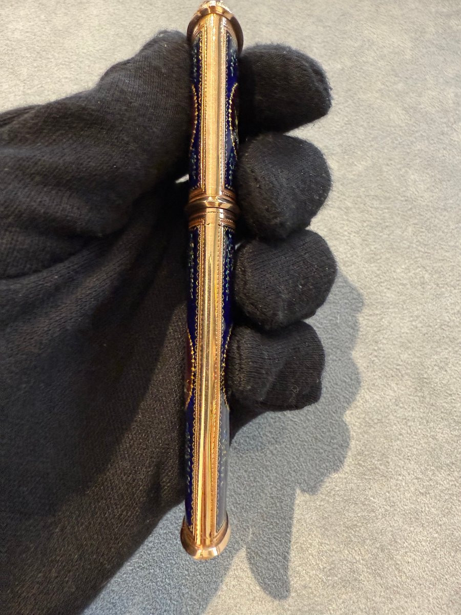 Étui francese in oro e smalto, periodo Luigi XV (XVIII secolo)-photo-2