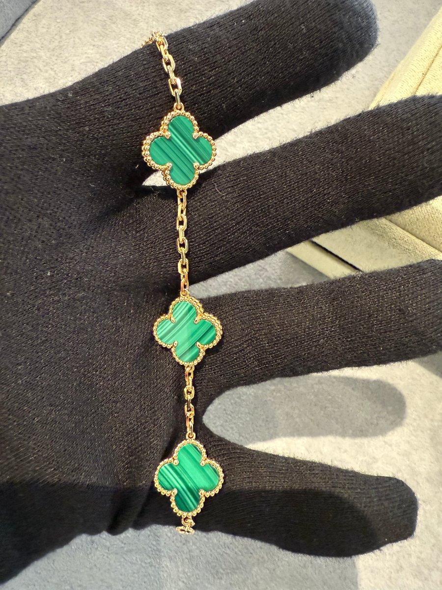 Van Cleef & Arpels – Bracciale Alhambra in oro giallo e malachite, pari al nuovo-photo-1