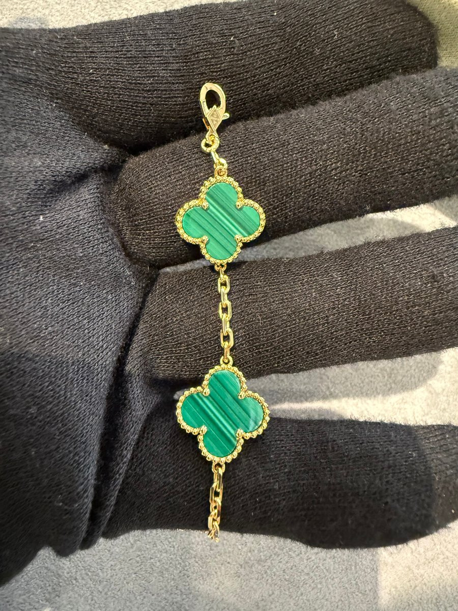 Van Cleef & Arpels – Bracciale Alhambra in oro giallo e malachite, pari al nuovo-photo-2