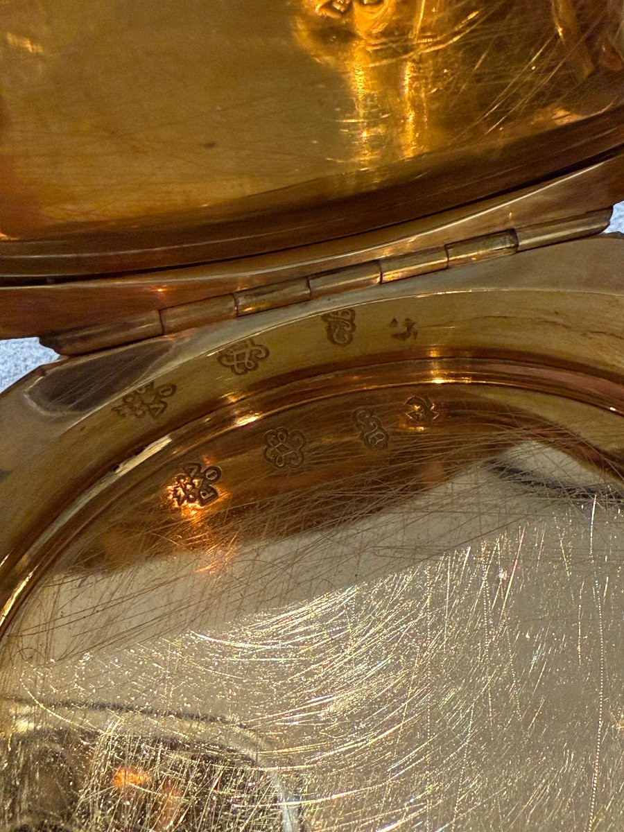 Tabacchiera ovale in oro 18 carati e smalti con miniatura   Francia (Parigi), ca. 1770–1790-photo-2