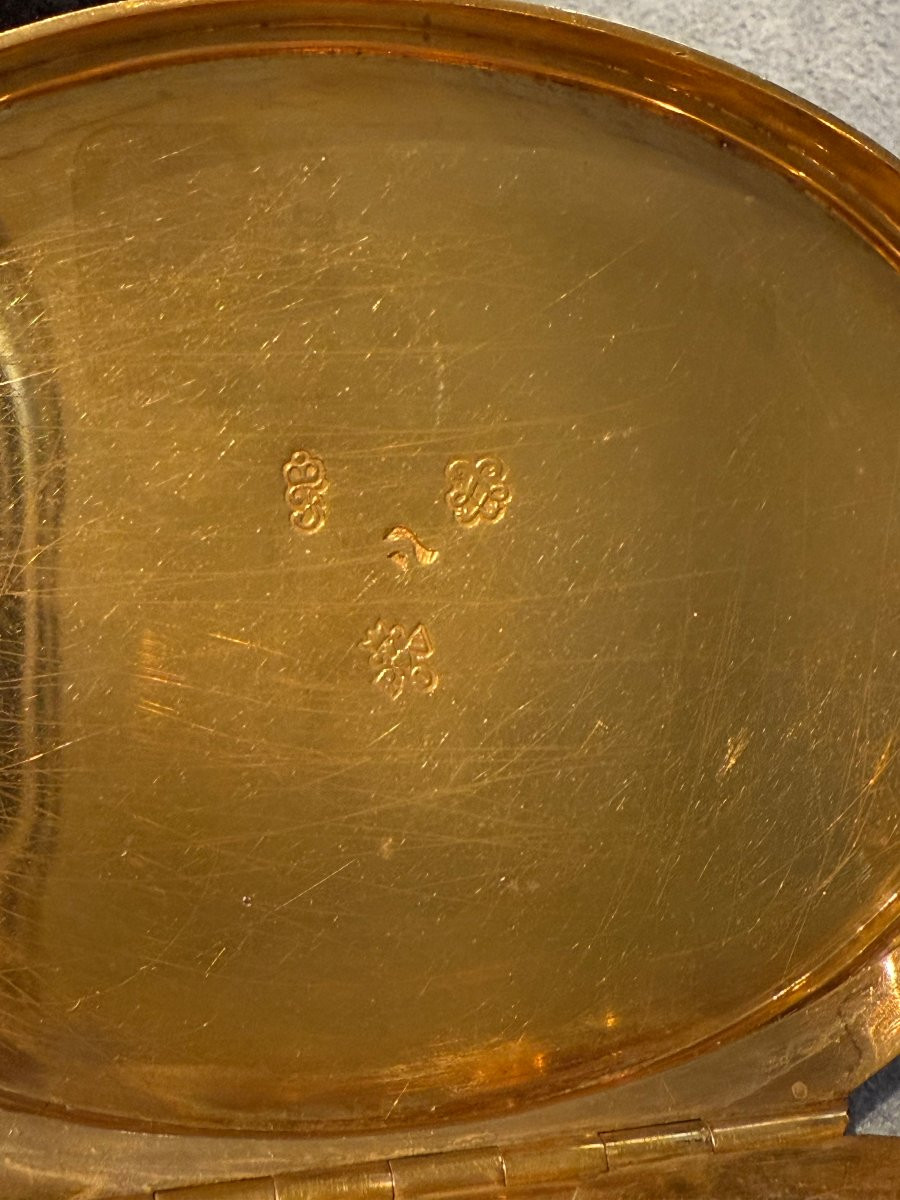 Tabacchiera ovale in oro 18 carati e smalti con miniatura   Francia (Parigi), ca. 1770–1790-photo-3