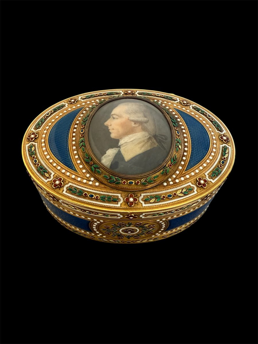 Tabacchiera ovale in oro 18 carati e smalti con miniatura   Francia (Parigi), ca. 1770–1790-photo-7