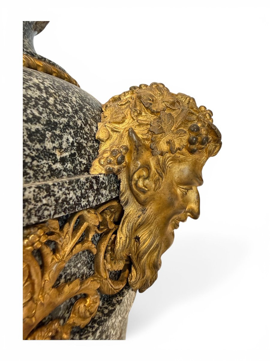 Coppia di vasi francesi in porfido grigio, attribuiti a Pierre-Philippe Thomire (1751-1843)-photo-4