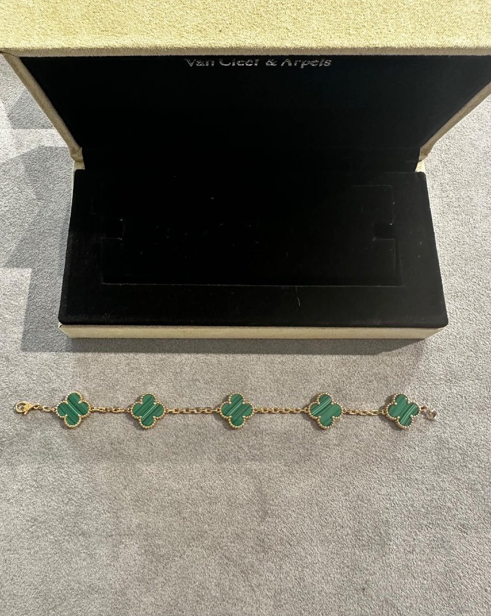 Van Cleef & Arpels Vintage Alhambra – Bracciale 5 Motivi in Oro Giallo 18 kt e Malachite-photo-2