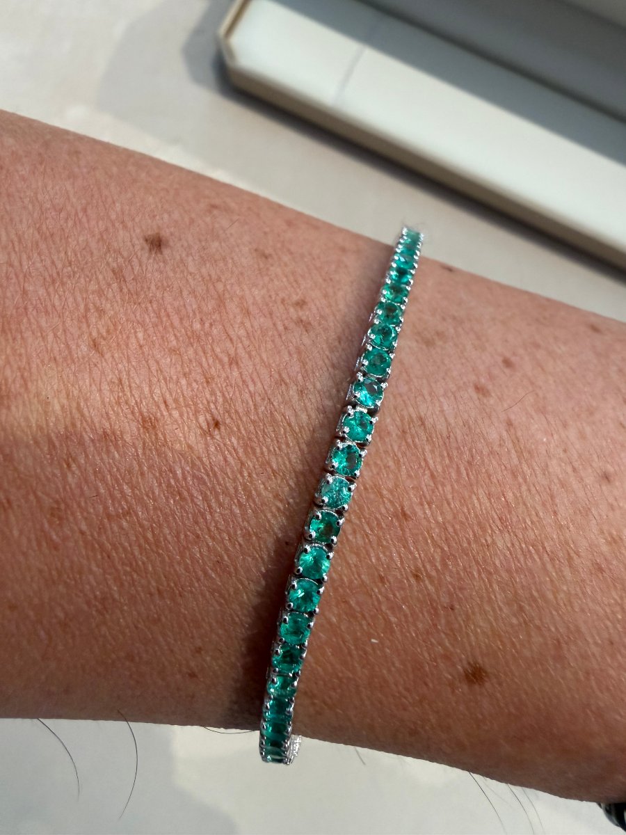 Bracciale tennis Made in Italy in oro bianco 18 kt con smeraldi naturali.-photo-2