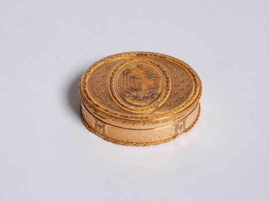 Raffinata tabacchiera francese in oro 18 carati, fine XVIII secolo-photo-4