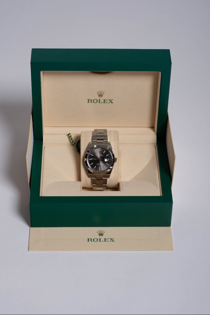 Rolex Oyster Perpetual Datejust 41 Ref. 126300 – Full Set – Mai Indossato (2022)-photo-1