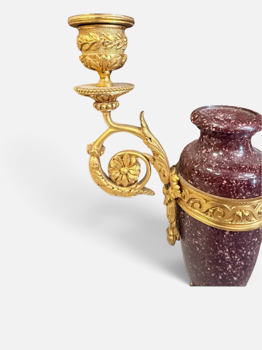 Coppia di candelieri Impero in porfido rosso e bronzo dorato, Francia, inizi del XIX secolo-photo-4