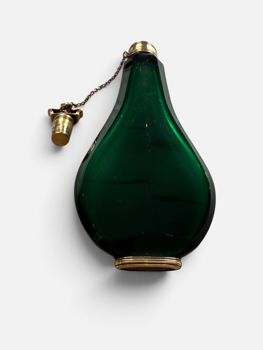 Raffinato flacone da profumo francese in vetro verde sfaccettato e oro 18 carati-photo-2