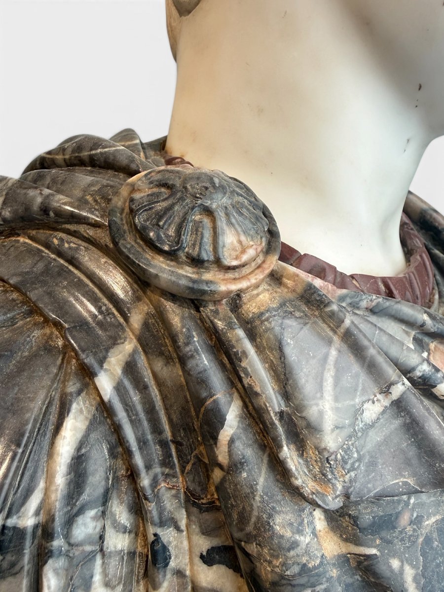 Busto di imperatore romano, verosimilmente Caligola Roma, metà del XIX secolo-photo-3