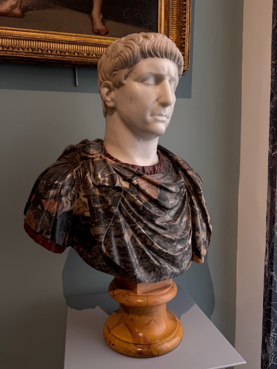 Busto di imperatore romano, verosimilmente Caligola Roma, metà del XIX secolo