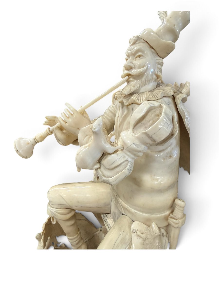 Scultura tedesca in avorio raffigurante un pifferaio, XIX secolo-photo-3
