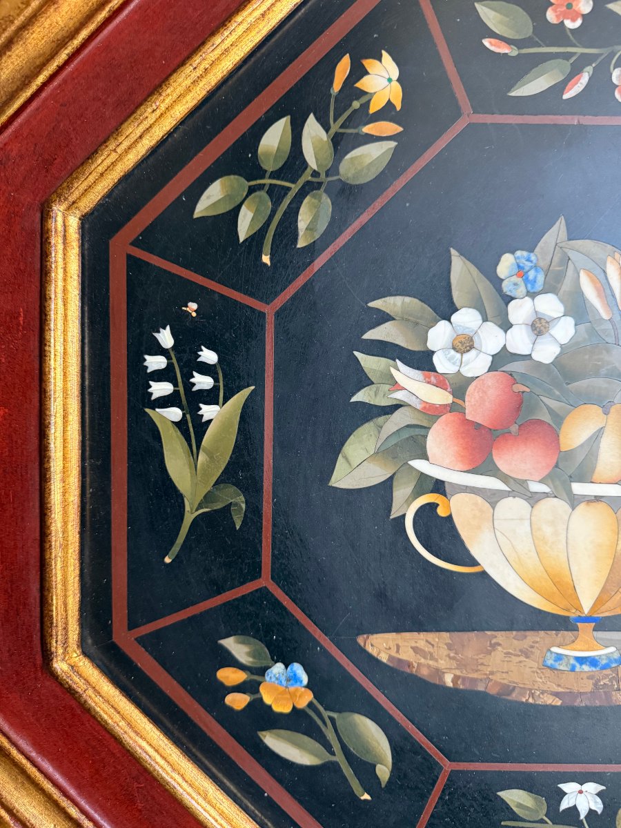 Piano ottagonale fiorentino in commesso di pietre dure-photo-1