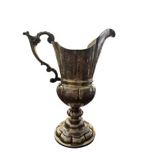 Caraffa in argento sbalzato e cesellato, Hansburg, ca. 1725–1730