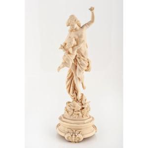 Scultura in avorio raffigurante donna con putto, Francia, fine XVIII – inizio XIX secolo
