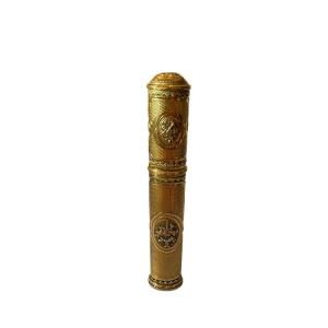 Etui “nécessaire à écrire” in oro inciso e guilloché